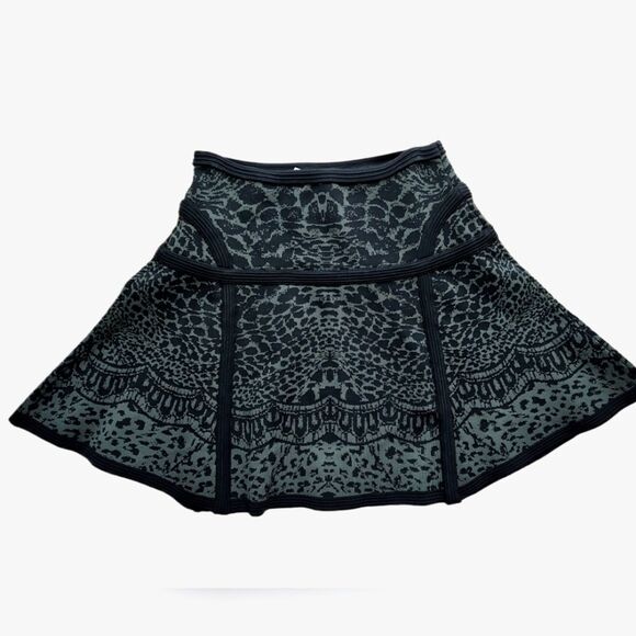 Diane von Furstenberg Flote skater skirt animal print DVF S - Picture 3 of 13